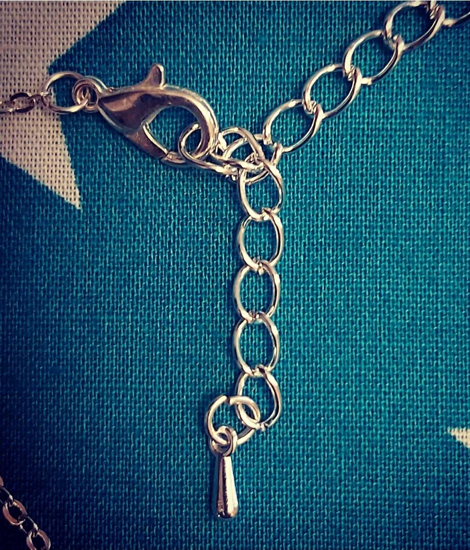 Scissors ,hairdresser , seamstress necklace and earrings.