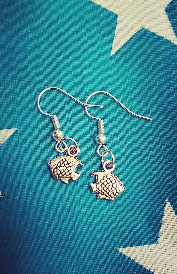Fish, Sealife necklace and earrings.