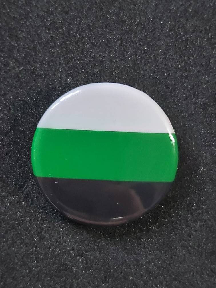 Neutrious lgbtqi+ pride pin