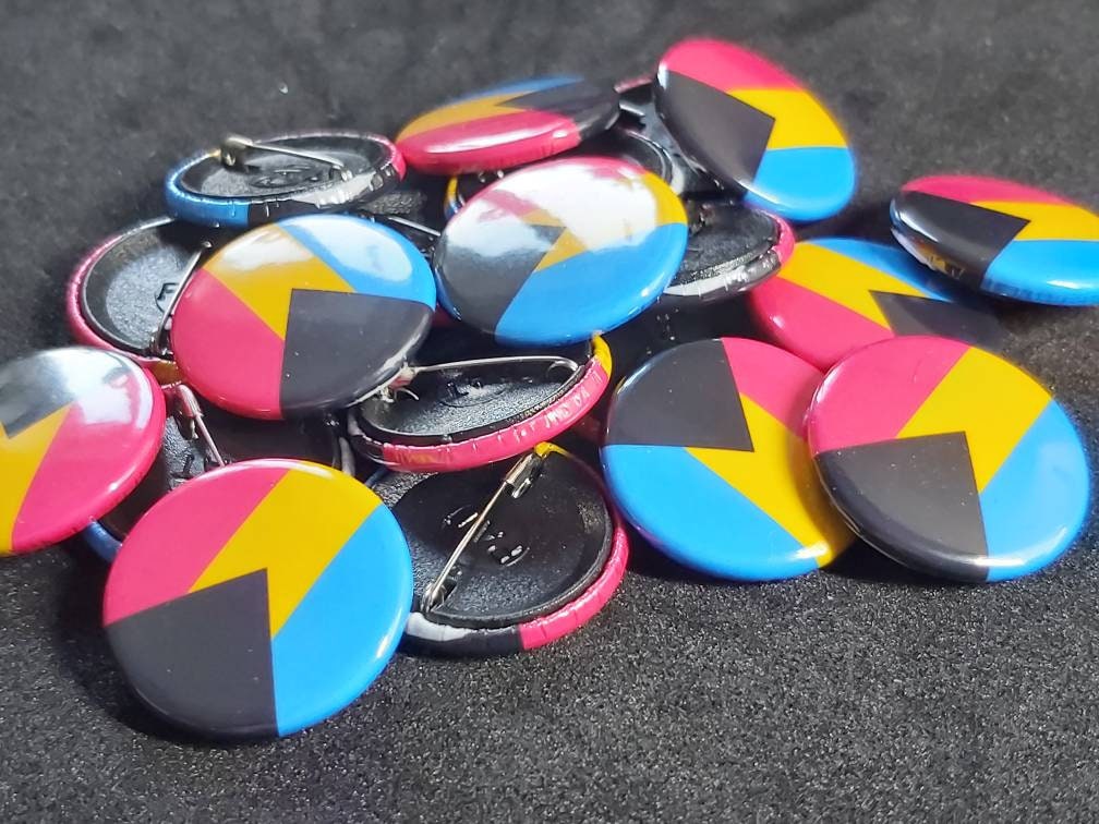 Demi Pan pansexual pride lgbtqi+ pride pin